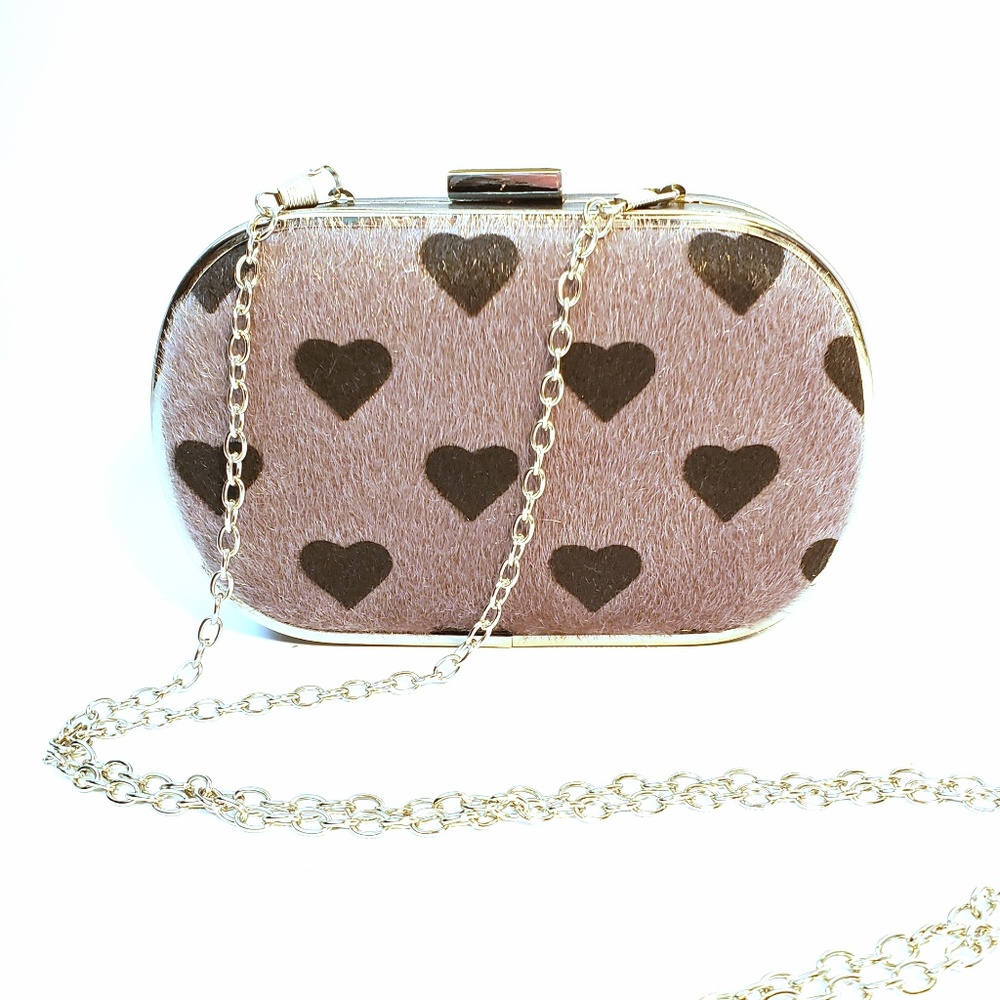 Beth Jordan heart print clutch bag w/ chain